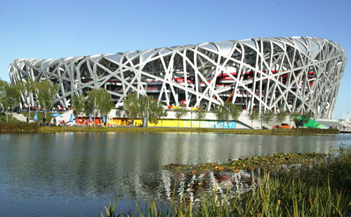 奧運(yùn)會(huì)主體育場(chǎng)--鳥(niǎo)巢